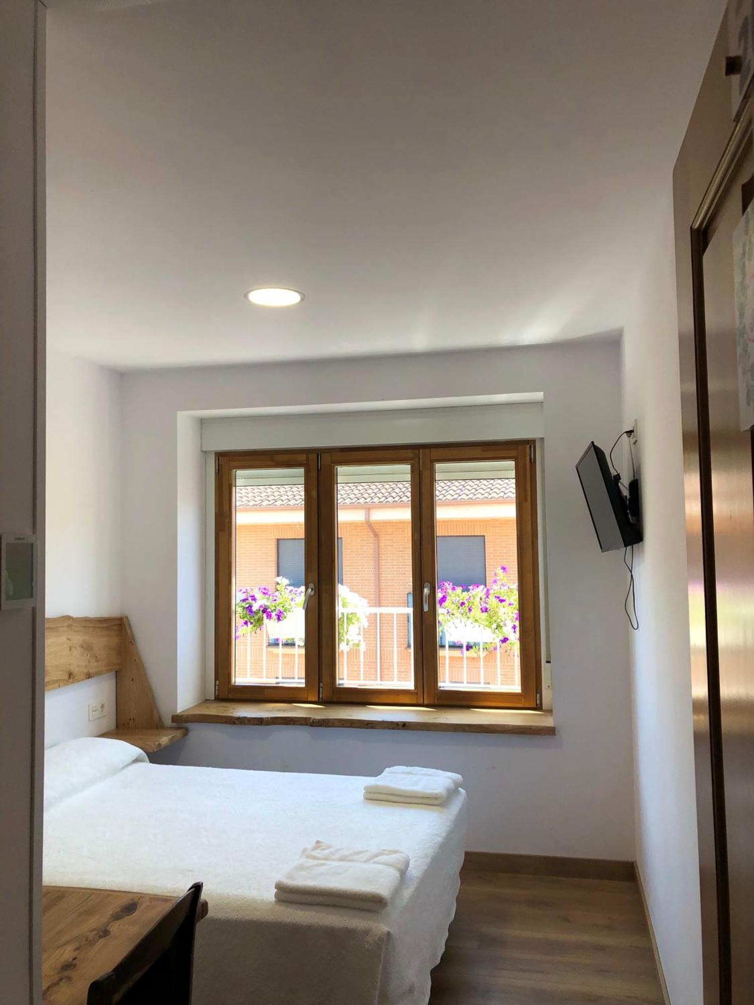 Hostal San Juan Sahagún Kültér fotó