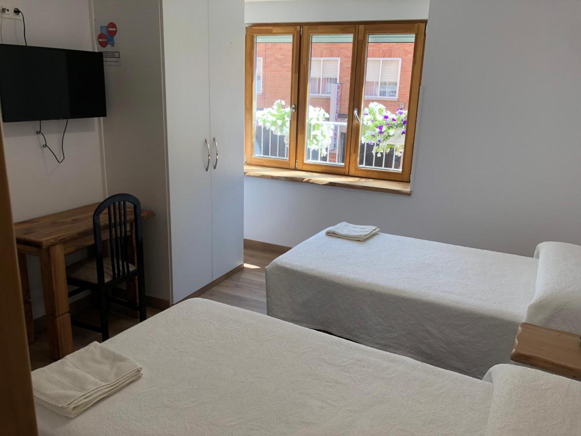 Hostal San Juan Sahagún Kültér fotó